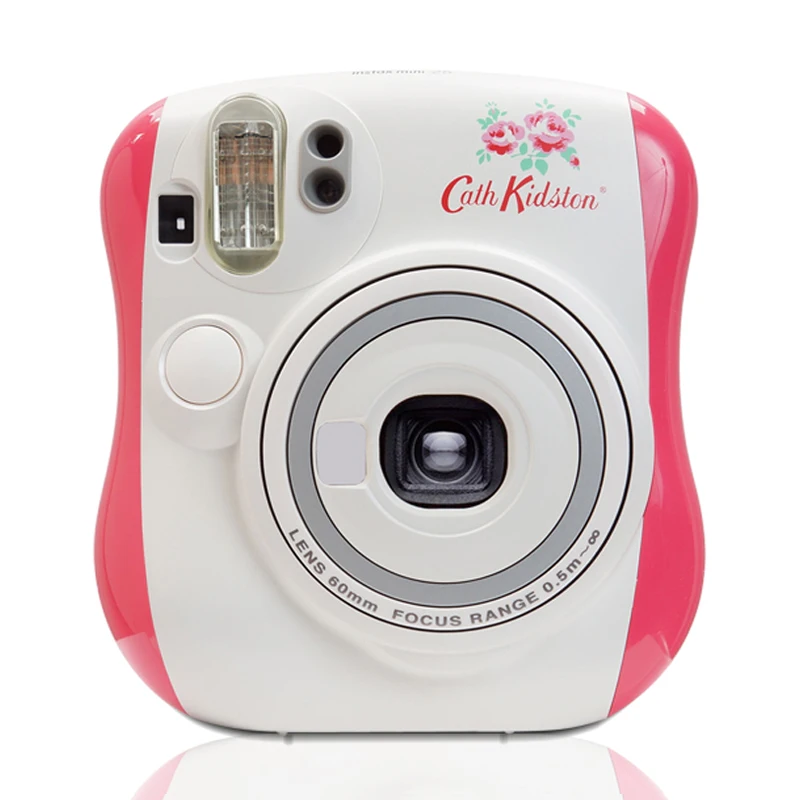 Fujifilm Instax Mini 25 Instant Camera Edition Cath Kidston Pink с ремешком крупным планом|Плёночные и