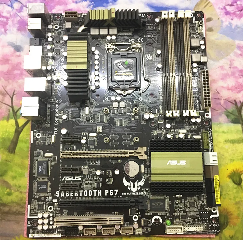 LGA1155 для ASUS SaberTooth P67(без оболочки) Оригинальная настольная плата P67 1155 DDR3 USB3.0 SATA3