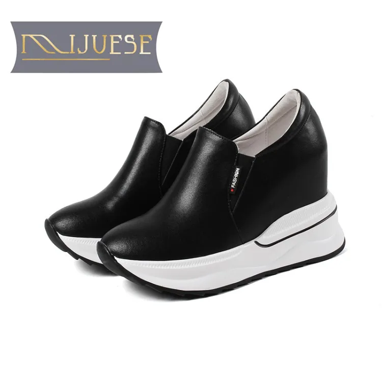 

MLJUESE 2019 women ankle boots cow leather black color autumn wedges increasing heel fashion sneakers boots women martin boots