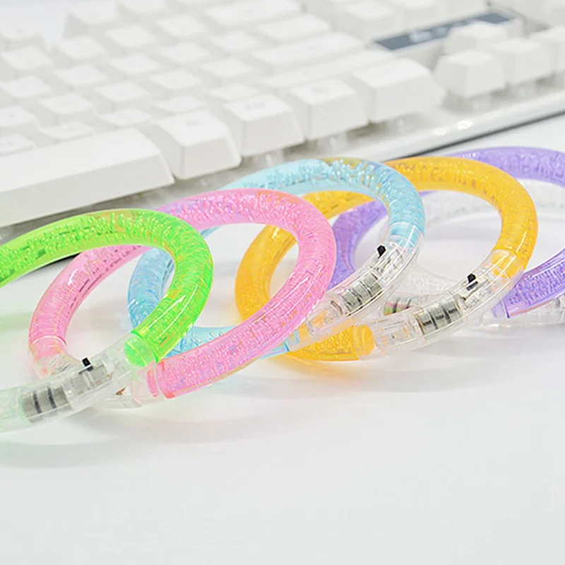 

Light-Up Acrylic Bracelets Glow Binking Bubble Embed Wristbands Multicolor LED Flashing Rave Wedding Party Color random
