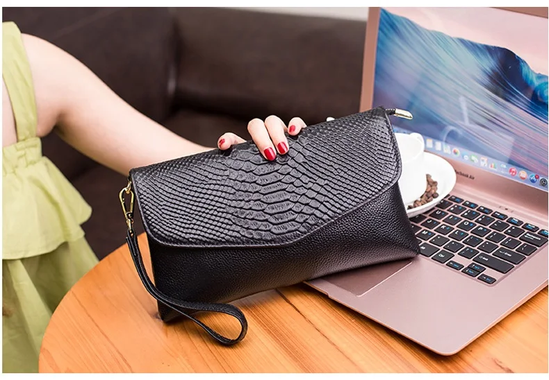 MJ Brand Serpentine Genuine Leather Women Messenger Bag Female Small Crossbody Bag Natural Real Leather Day Clutch with Wristlet (9)