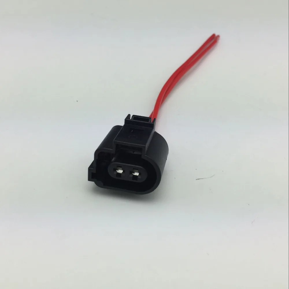 

for VW Audi Touran Polo Passat B7 Tiguan Golf Skoda Octavia Superb Yeti Wiper Washer Fluid Pump Plug Wire Cable 1J0 973 722 A