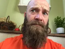 L*** 