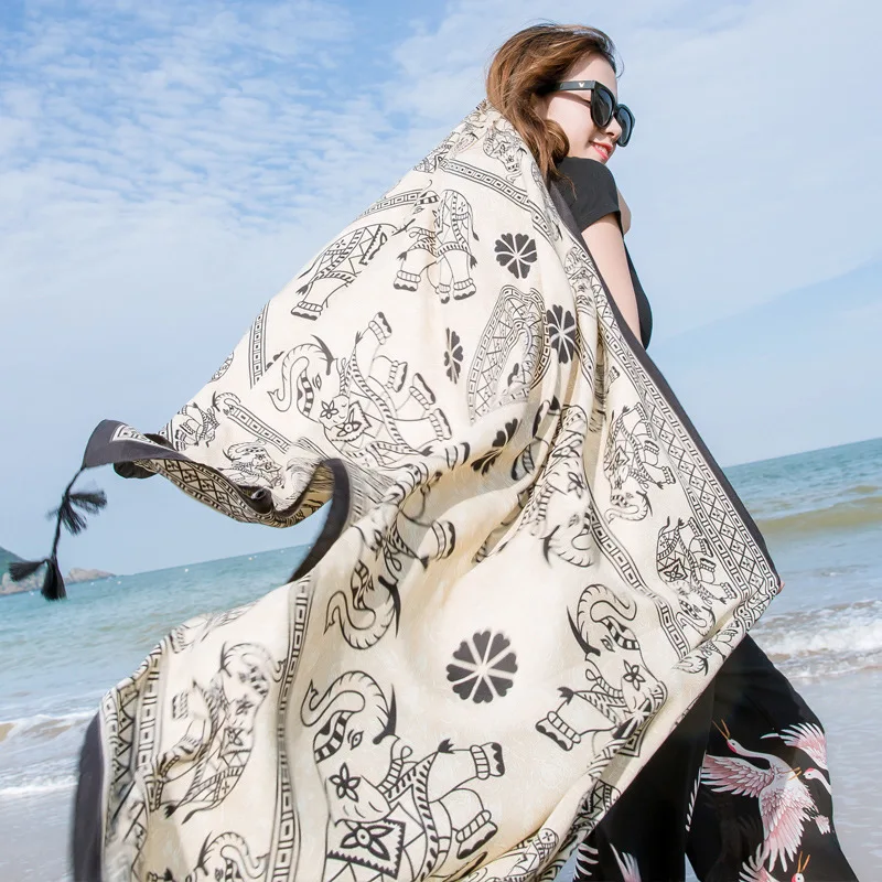 

2018 new beach beach sunscreen shawl super wild cotton scarf Ethnic style bohemian fringe decorated shawl