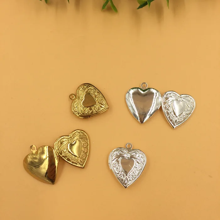 

20*23mm 4pcs 5Color Small peach Heart Photo Frame Locket Box,Brass Bronze/Gold/Silver Pendant,DIY Vintage Craft Jewelry