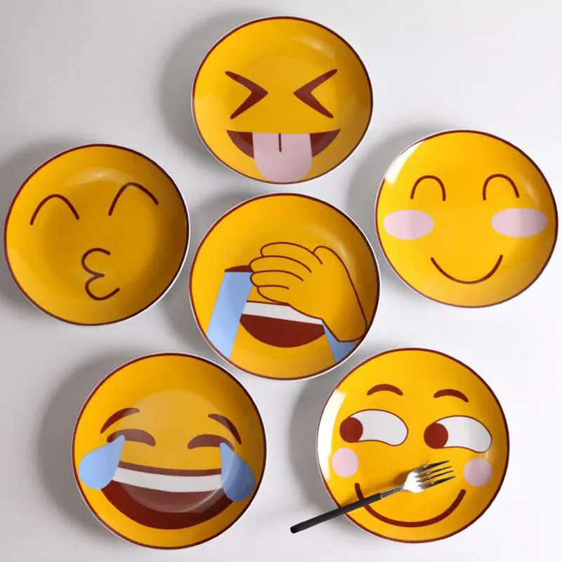 

Creative Round Emoji Ceramic Plate Western Restaurant Cute Outdoor Picnic Home Daily Food Dish Kitchen Tableware for