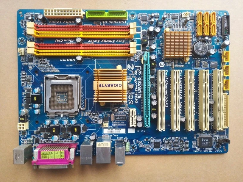 Для Gigabyte GA-P43-ES3G REV 1,0 1,1 оригинальная б/у материнская плата P43-ES3G P43 LGA 775 DDR2(желтый синий случается