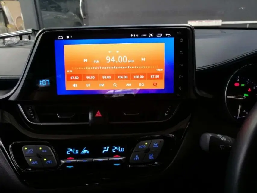Clearance Car Multimedia Player For Toyota C-HR CHR Right Drive CHR GPS Navigation MTK Screen Ram 1G Rom 16G Car Stereo Video Unit Player 4