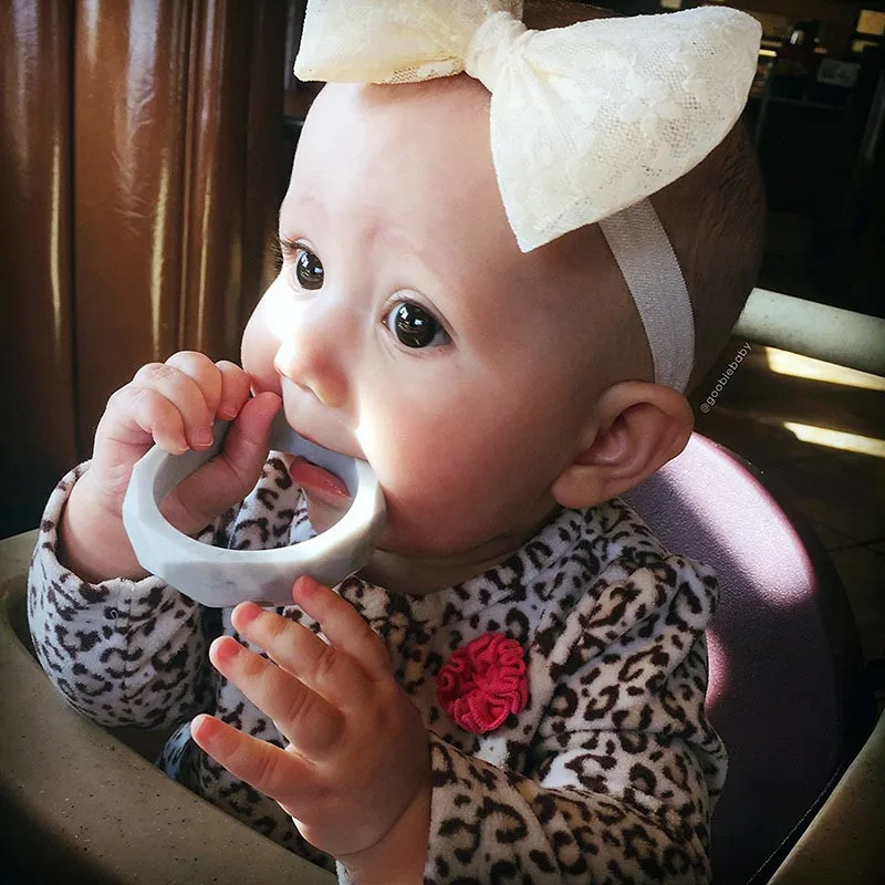 

High Quality Baby Teething Bracelets Safe BPA Free Silicone Teether Stylish Bracelets Food Grade Non-toxic for Baby Care