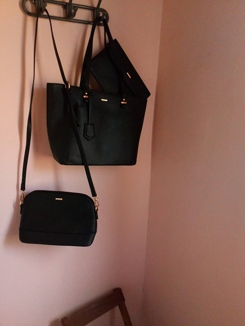 Set of 3 Fashionable Matching Women’s Bags