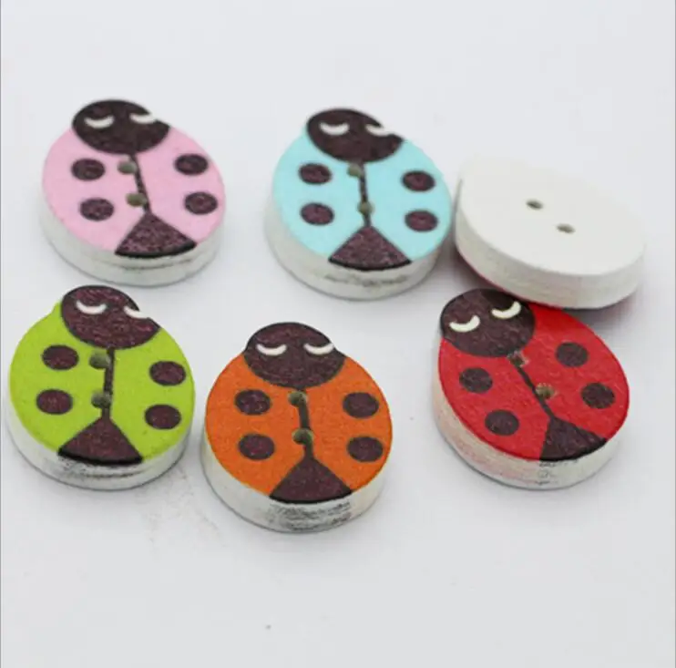 100pcs Cartoon ladybug Wooden Buttons 2cm 2 holes Clothing button kid's