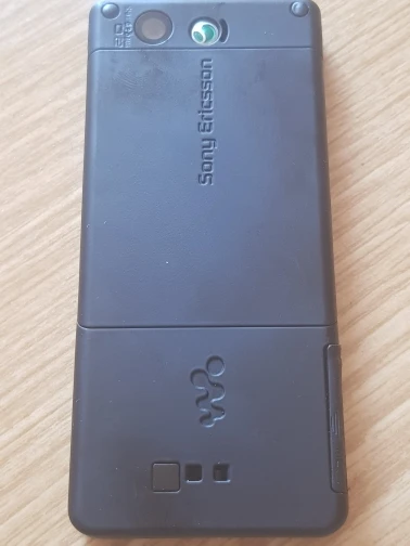 SONY ERICSSON W880i Original Case Grade B  GSM WHOLESALE