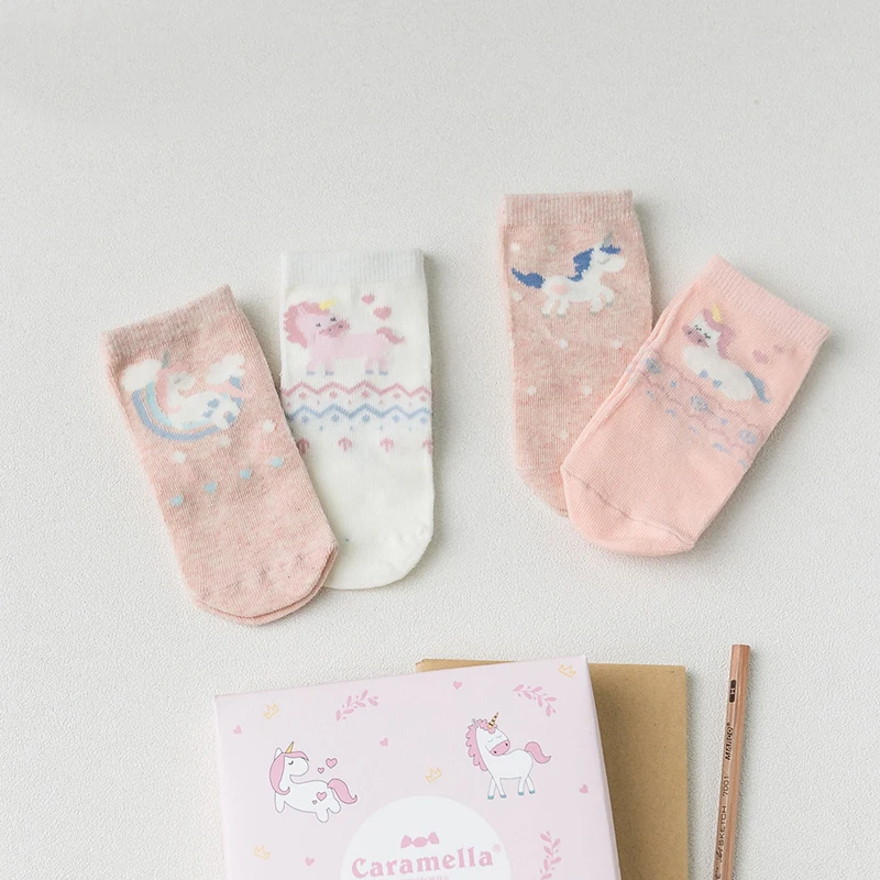 socks-set-kids-unicorns-2-800x800[3]