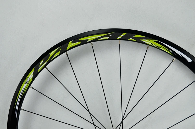 Sale 700C Carbon Fiber Wheels Road Bike Bicycle Wheel Light Carbon Wheelset V/C Brakes 30MM Rim direct-pull stainless steel spoke 24 Sale 700C Carbon Fiber Wheels Road Bike Bicycle Wheel Light Carbon Wheelset V/C Brakes 30MM Rim direct-pull stainless steel spoke 24