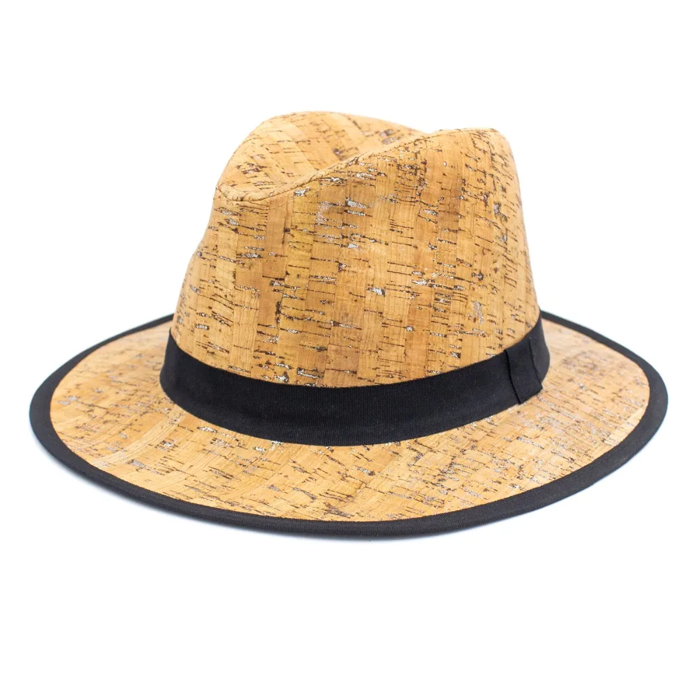 шляпа из пробкового дерева. пробковый шлем колонизатора экспедиция. пробковая шляпа старинная. пробковая шляпа. пробковая шляпа сафари.