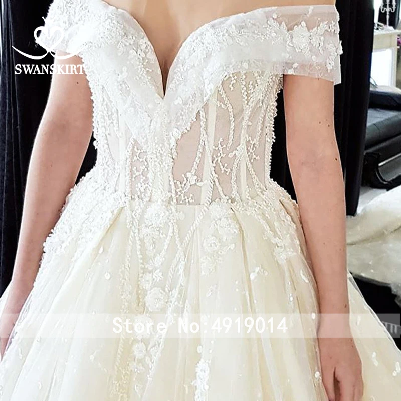 Luxury Off the Shoulder Wedding Dress Swanskirt Sexy Appliques Beaded Ball Gown Princess Bride Gown Vestido de noiva F128