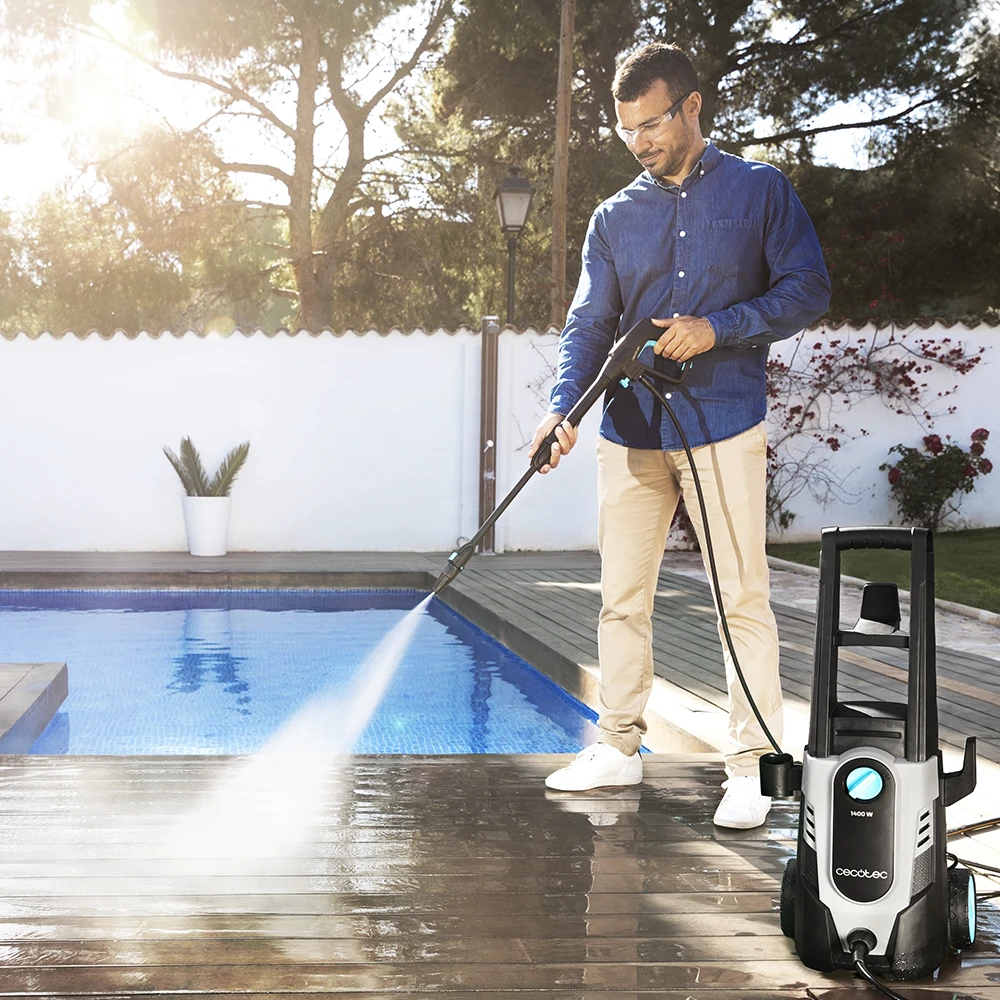  Cecotec Washer HidroBoost 1400 EasyMove. Washer Compact Powerful and Portable wheel castors and han