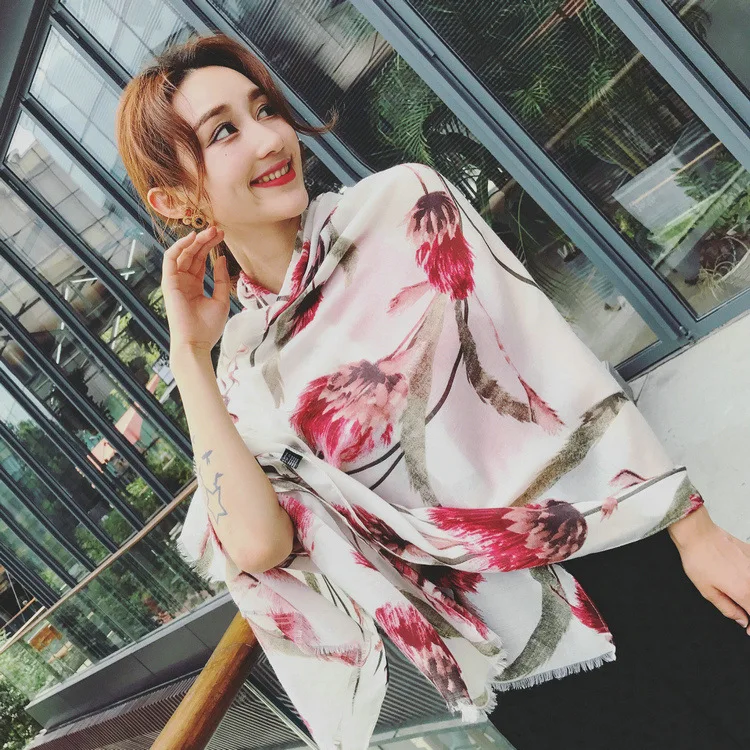 

2018 spring and summer new 100% cotton scarf air-conditioned room shawls beach sun shawl ethnic style flower pattern printing