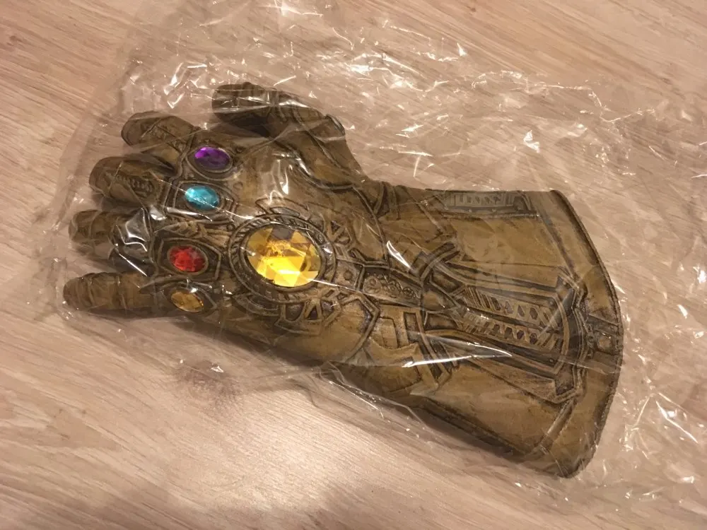 The Infinity Gauntlet photo review