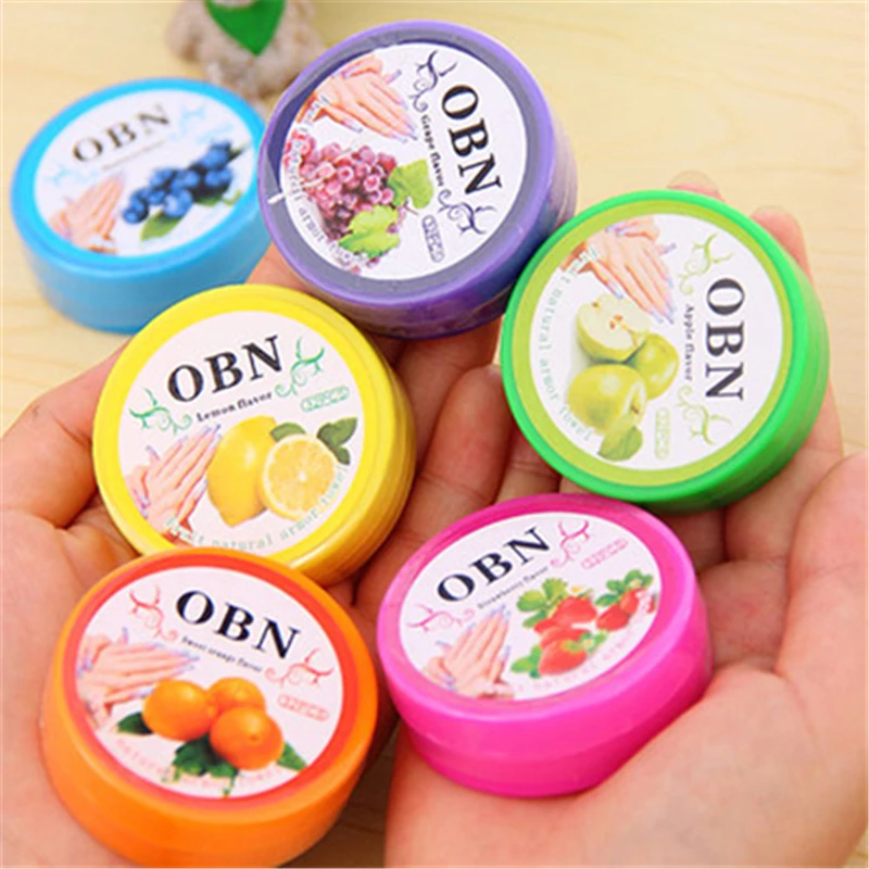 

Wholesale 466201 speed oil, fruit, 32 slices of nail, towel, plastic box, nail oil and cotton towel 20g