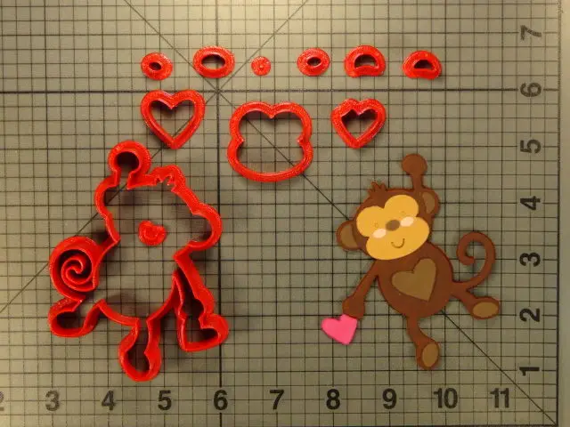 JB_Heart-Monkey-266-357-Cookie-Cutter-Set-e1513707899668