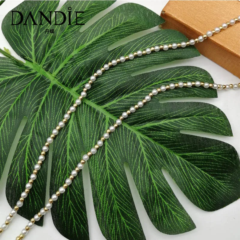 

Dandie long chain necklace with imitation pearl, light weight fashionable jewelry accessory