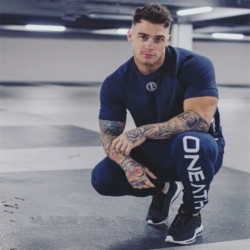 YEMEKE Gyms Men's Sets 2018 Fashion Sportswear Tracksuits Sets Men's T-shirt+Pants casual Suits Chandal Hombre Completo YEMEKE Gyms Men's Sets 2018 Fashion Sportswear Tracksuits Sets Men's T-shirt+Pants casual Suits Chandal Hombre Completo