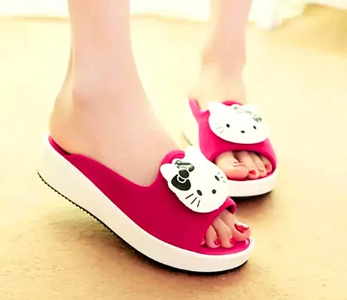 New Women Hello kitty Slippers Casual Style Sandals Creeper Slides Flats KX-L9558