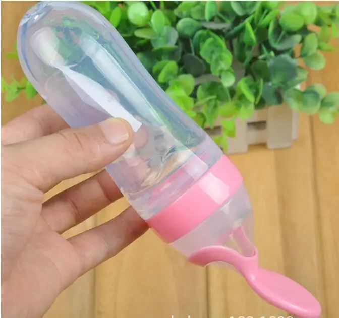 New Baby Toddler Squeeze Feeder Silicone Spoon Bottle Feeding Dispensing Spoons BPA Free Baby Utensils Rice Cereal Feeding Spoon