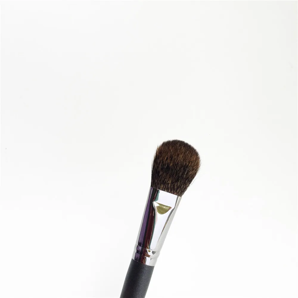 PA 108 Blusher Brush плоская кисть для румян и пудры из беличьей шерсти красивая Кисть