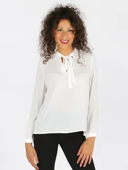 

Long sleeve blouse with bow