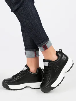 

New black shoes 2019 woman matching sports antiskid Whtie woman spring fashion