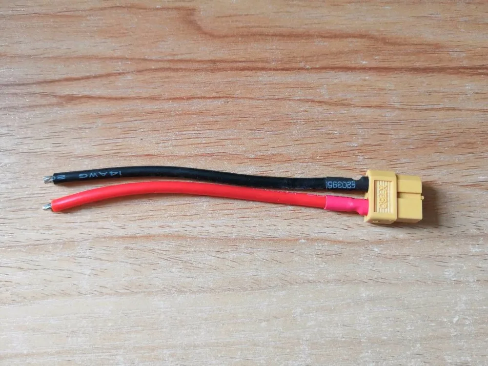 

Гнездовой Разъем XT60 с корпусом, провод 10 см 14AWG для аккумулятора RC