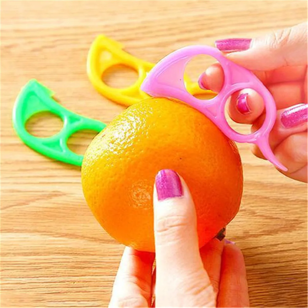 

1Pc Plastic Orange Peelers Zesters Lemon Slicer Opener Fruit Stripper Easy Cutter Citrus Knife Kitchen Tools Gadgets Random Ship