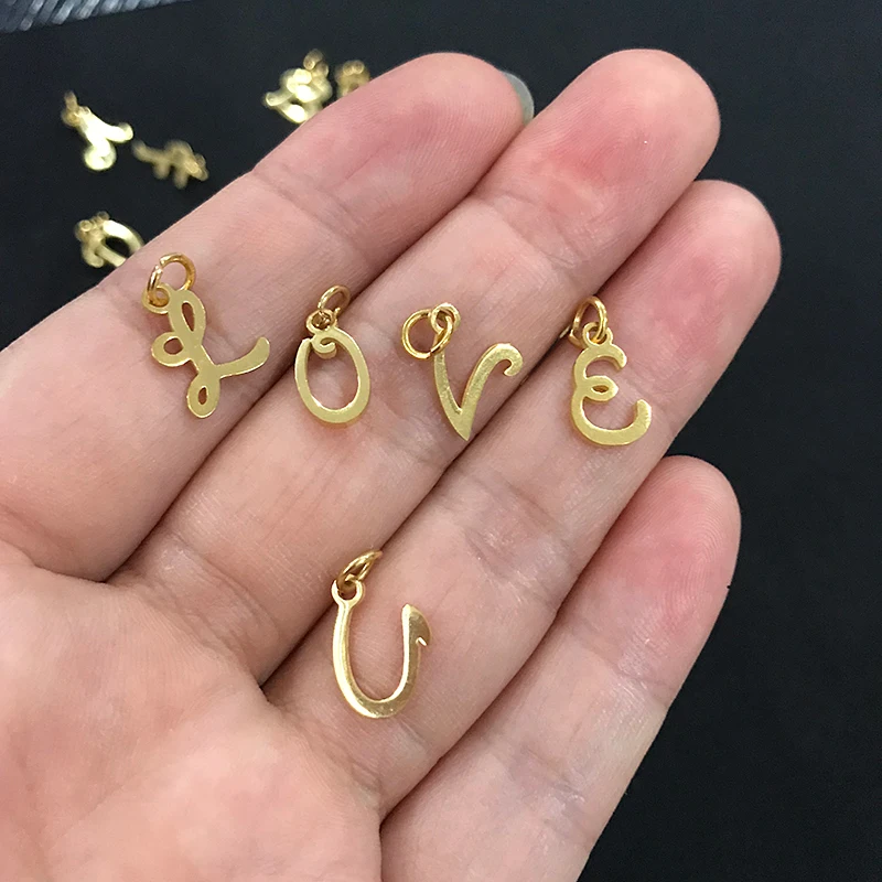 26pcs/Lot From A to Z Initials Alphabets Pendants Stainless Steel Gold Color Whole 26 Letters Charm DIY Jewelry
