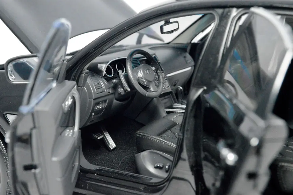 Модель Paudi в масштабе 1:18 1/18 масштаб 1 18 Infiniti QX70 черная статическая модель литой