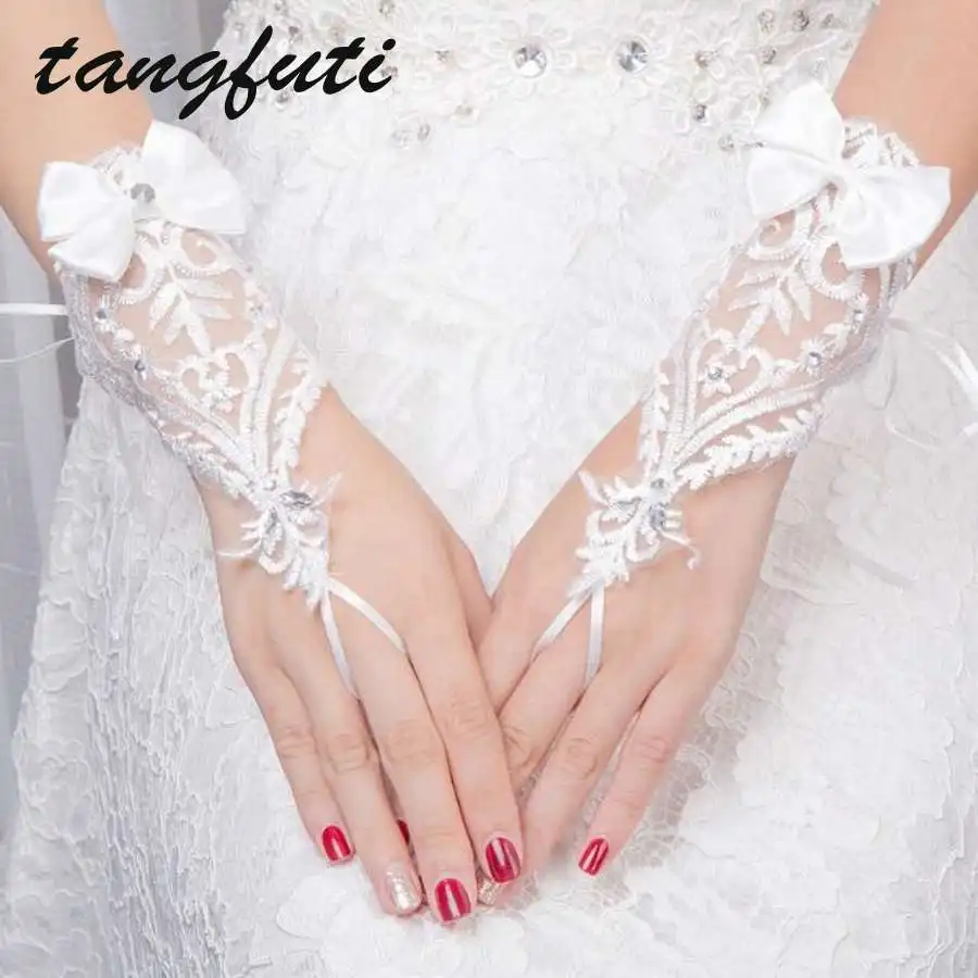 White Fingerless Bridal Gloves Lace Appliqued Bow Beaded Wedding Gloves Women Wedding