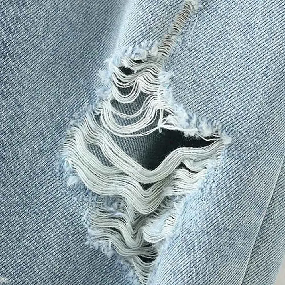  (4)