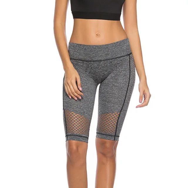 knee length yoga pants with pockets