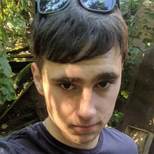 A***v