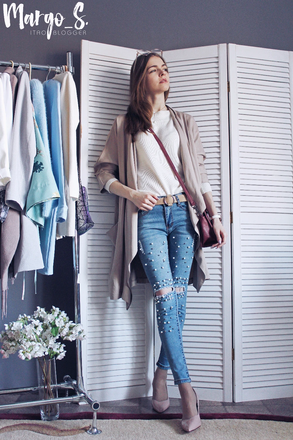 womens jeans with pearls on them