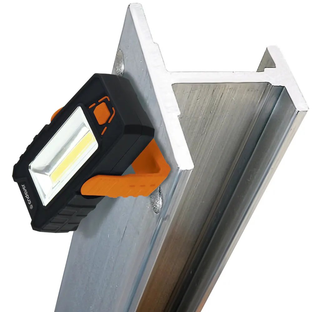 Универсальный LED фонарь Endever Elight F-207 orange  black 97110 (Ударопрочный пластик, 2 типа освещения, 120 люмен, LED (1 Вт) + 1 СОВ LED (3 Вт), оснащён поворотной подставкой со встроенным магнитом)