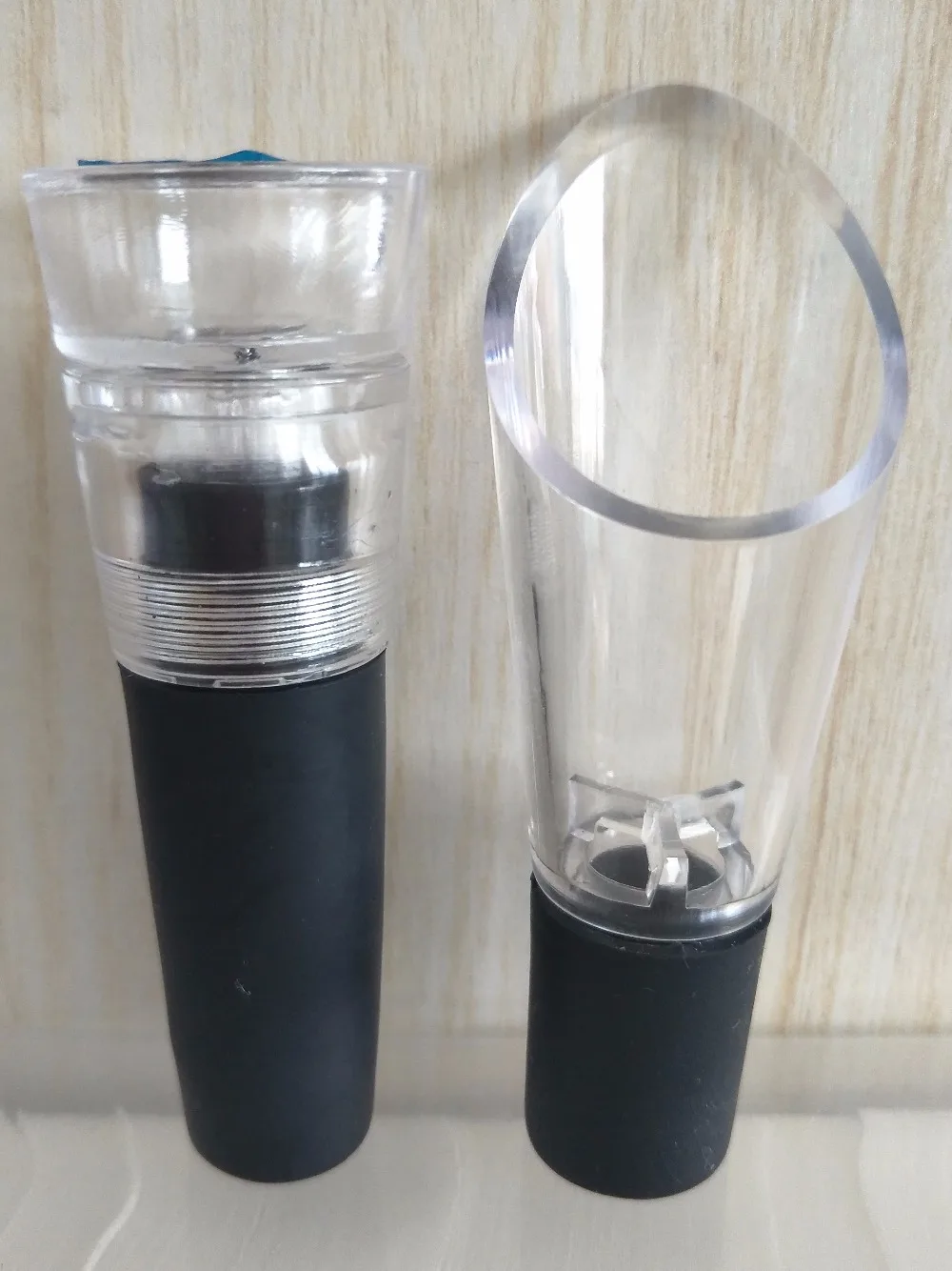Mini Vaccum Stopper and Pourer for Red Wine One Set Funnel Bottle Pour