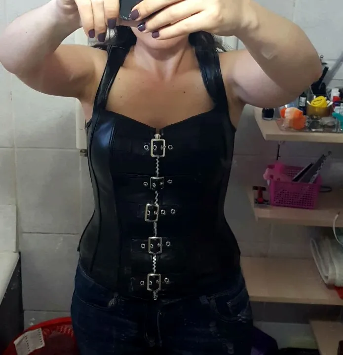 Black Leather Overbust Corset Plus Sizes photo review