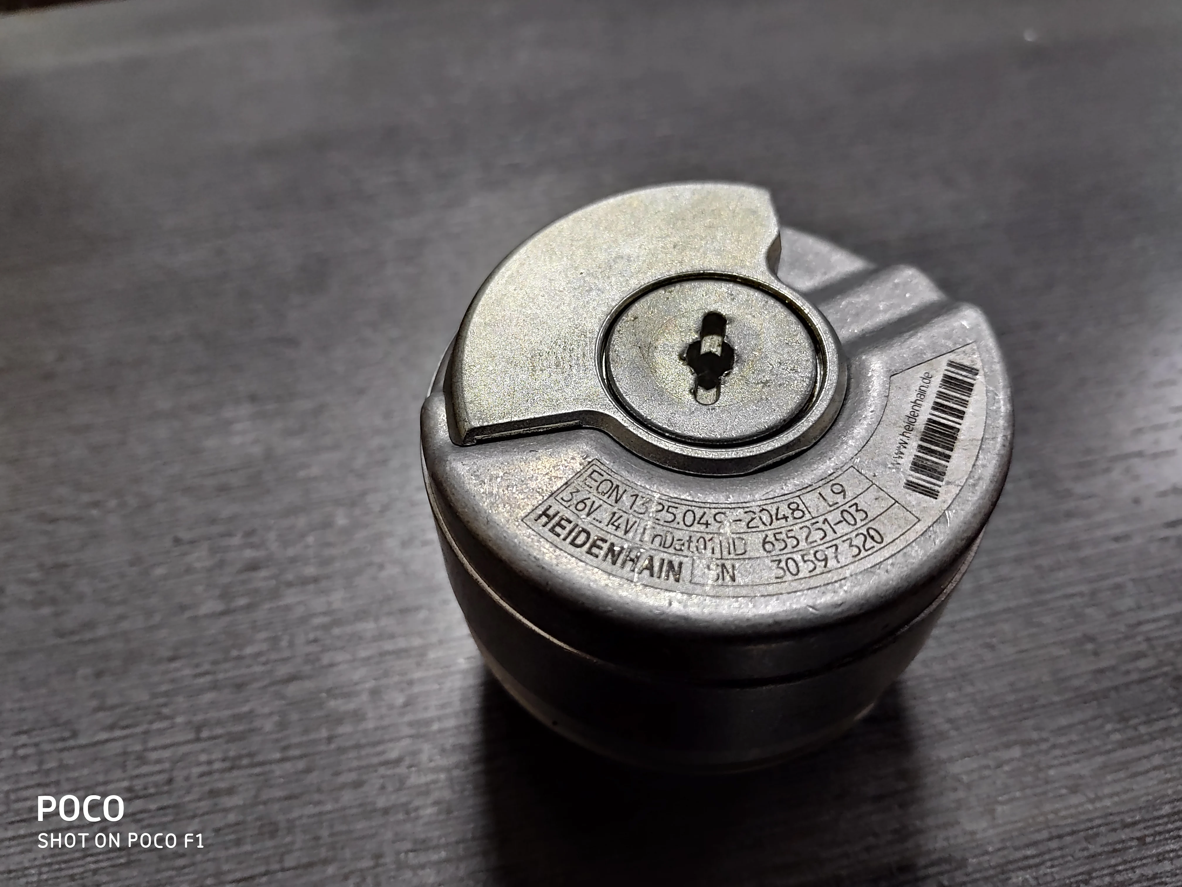 HEIDENHAIN используется Восстановленное кодер EQN по 1325 049 2048 L9 3.6V...14V EnDat01 ID 655251