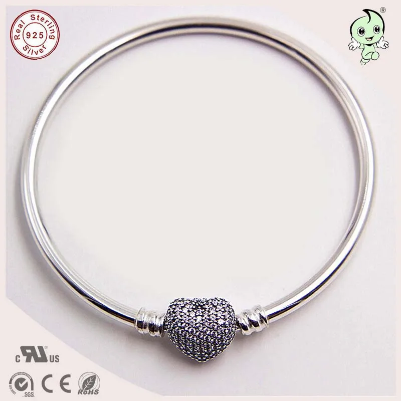 

Very Trendy European Brand CZ Paving Heart Design Clasp 925 Sterling Silver Bangle