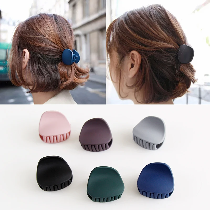 

Simple Circular Arc Clip Set With Pure Color Frosted Texture Bath Hair Claw Women Hair Accessories