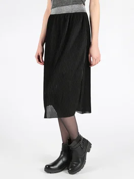 

Black pleated long dress
