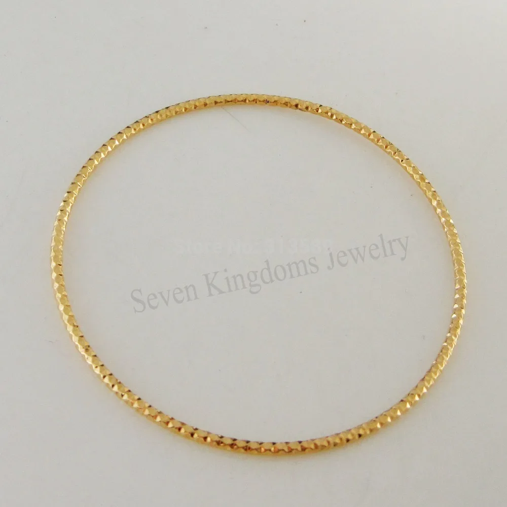 NEW CARVED SPOTS BANGLE 2MM WIDTH - YELLOW GOLD GP CLOSED SIZE 65MM 2.56&quot/ | Украшения и аксессуары