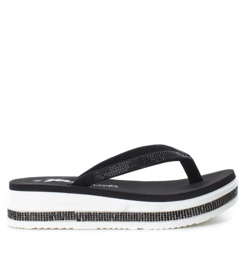 xti flat sandals